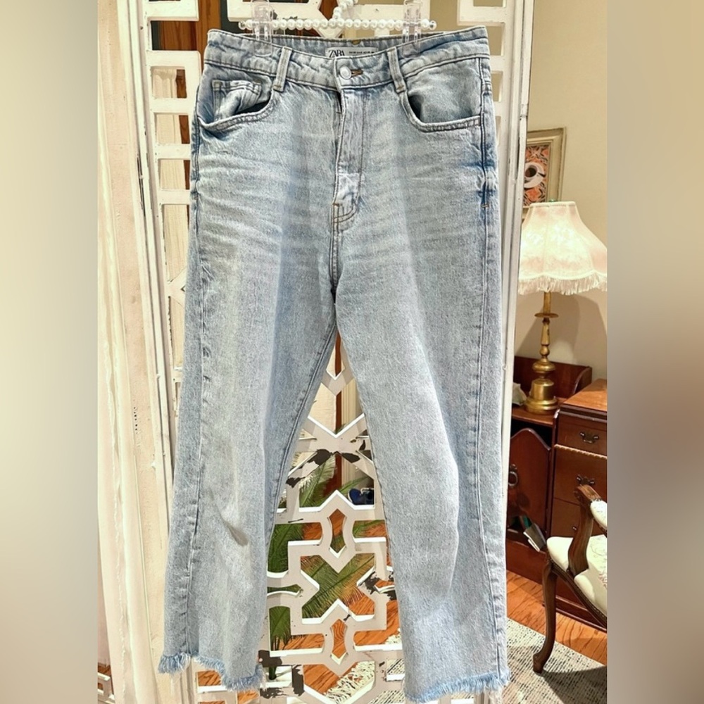 Zara Light Blue fringe Ankle Cropped Jeans